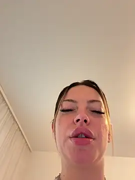 Sandra Jo online show from September 27, 6:09 am