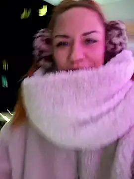 SlimBellaa online show from January 15, 4:35 pm