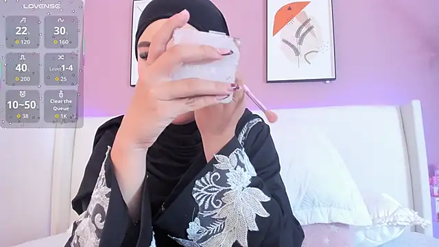  Saandy online show from April 8, 11:56 am