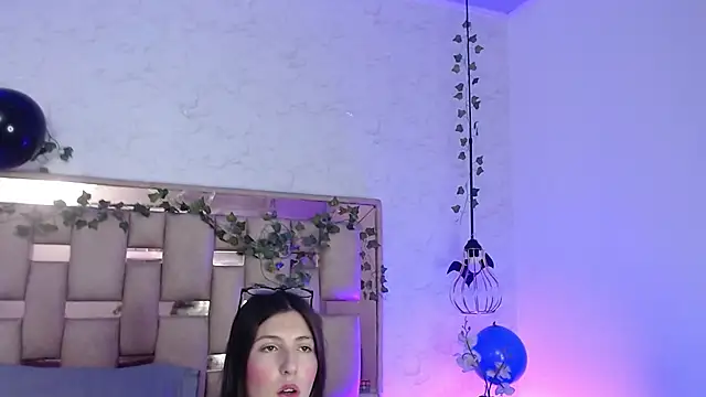 ScarlettRox online show from November 13, 1:21 pm