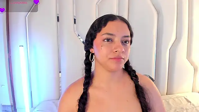 Angellit Afrodita  online show from May 12, 4:13 pm