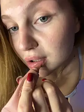 Emaline Fane online show from April 2, 11:46 pm