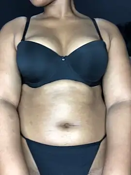 Thick Shawtyy online show from September 19, 2:38 pm