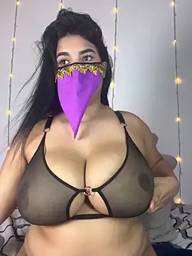 yasmin rahal online show from September 12, 8:38 pm