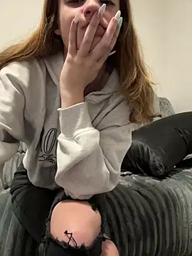 SeccySerena online show from October 18, 5:37 pm