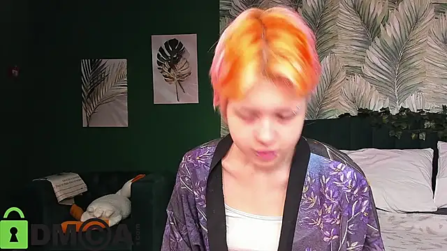 CarolineRichter online show from December 15, 1:55 am