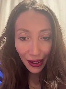 HellaryTourent online show from January 13, 4:00 pm