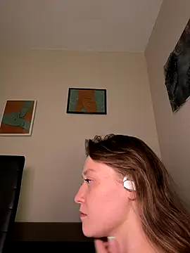 Bambi-Live online show from September 9, 7:24 pm