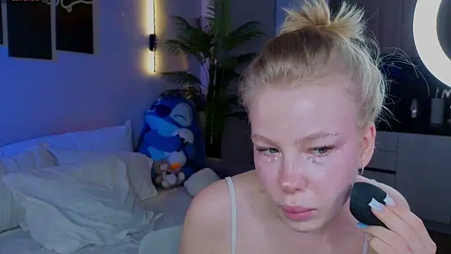 emilyshepar d online show from May 8, 2:37 am