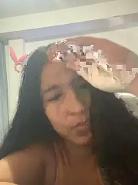 jesica wilson online show from April 29, 1:09 am