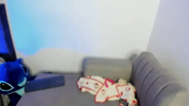 snow doll online show from April 17, 10:12 pm