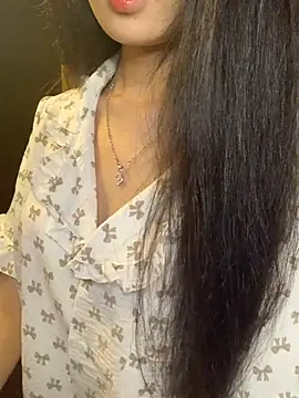 Nhinhi18 online show from April 4, 3:11 pm