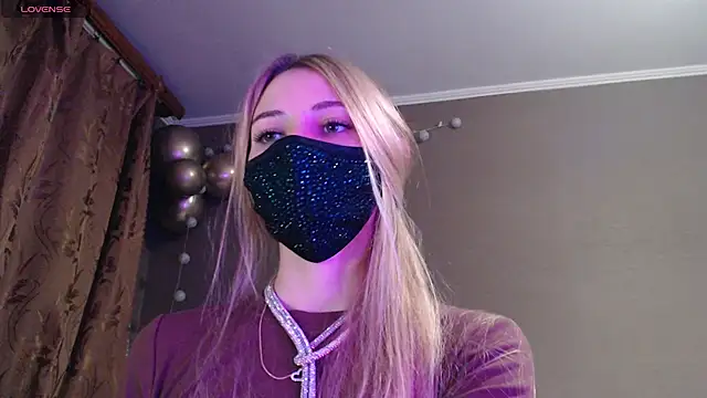 Iris lave online show from November 5, 4:45 pm