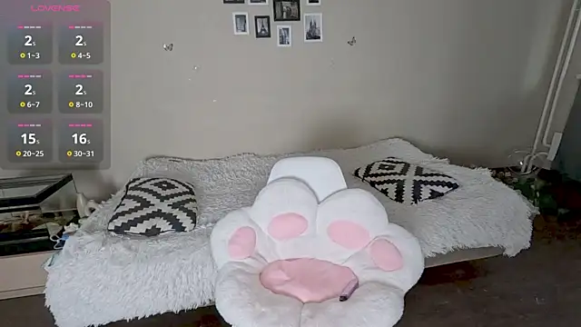 darling nora online show from October 11, 10:20 am