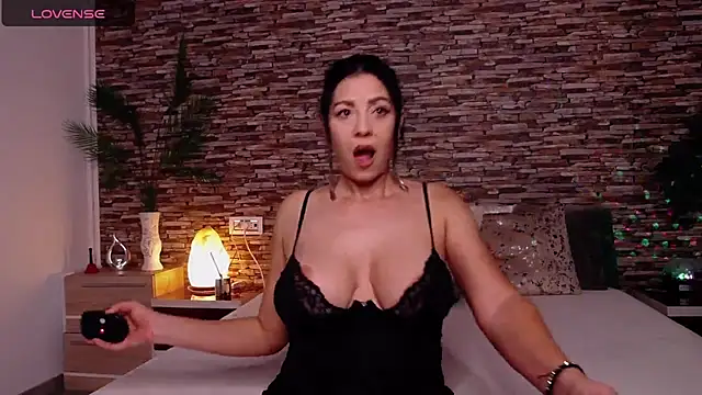 sexymilfnady online show from October 9, 12:04 am