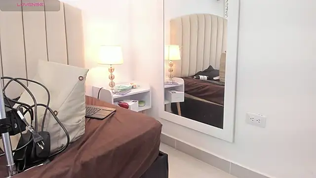 Rachel Donnelly online show from October 11, 7:57 am