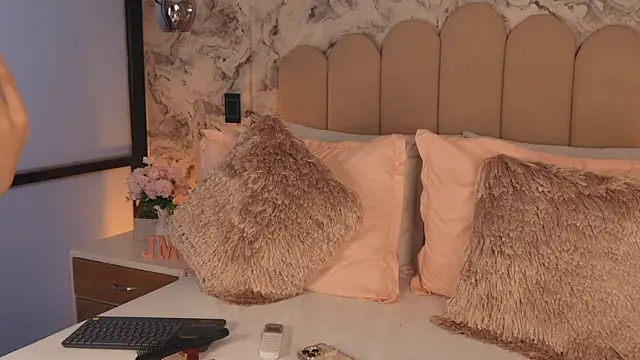 JessicaMason online show from April 13, 11:16 pm