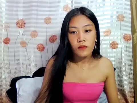 YourWildestDoll online show from October 8, 4:33 pm