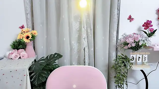 Amelia-babee online show from July 16, 12:10 pm