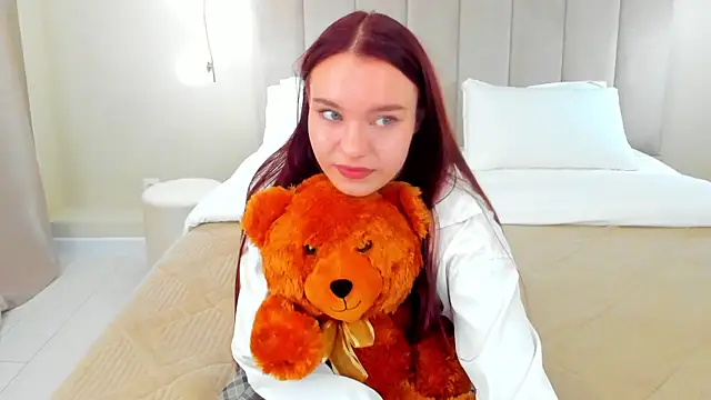 NoraHaynes online show from September 19, 2:54 am