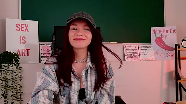 NoraHaynes online show from June 9, 2:22 am