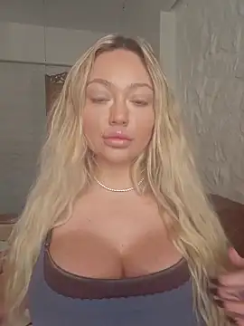 misstitmouseofficial online show from September 17, 12:58 pm