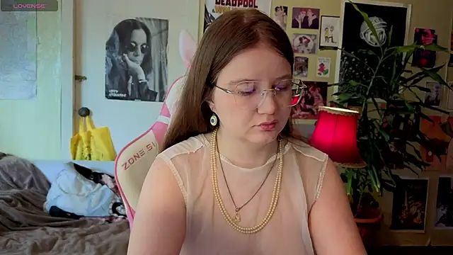 Sienna-Cow online show from September 19, 10:36 am