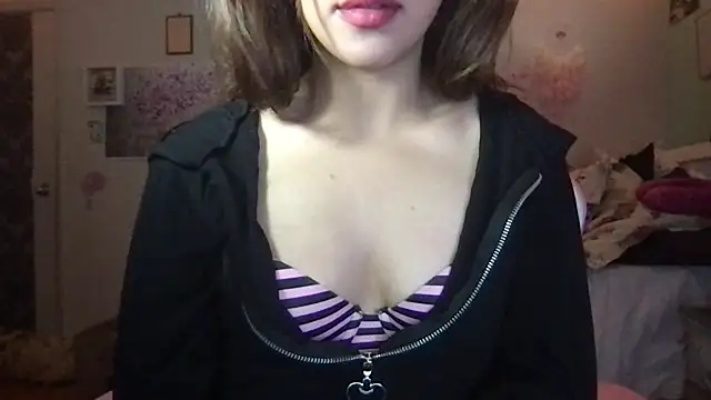 nekowaifuuu online show from November 10, 7:47 am