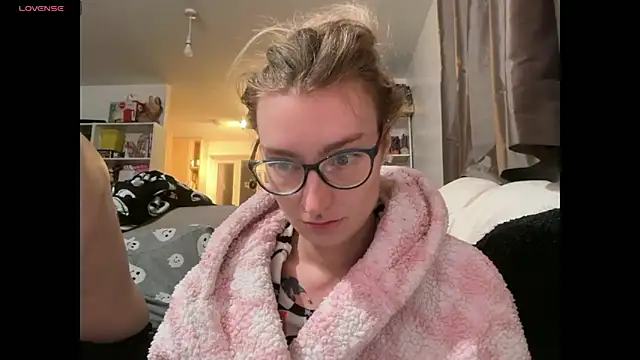 harleyblair online show from February 3, 11:07 pm