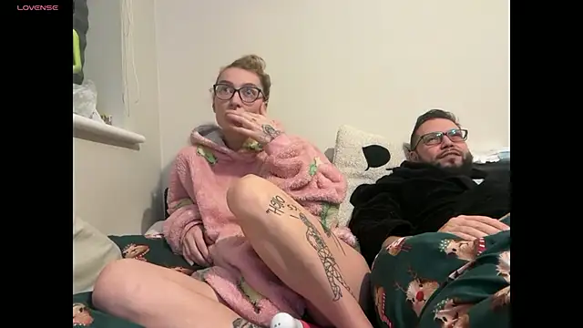 harleyblair online show from December 2, 11:18 pm