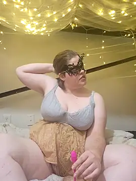 VeiledMuse online show from December 15, 2:39 am