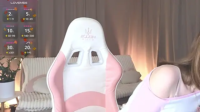 AlexsisFaee online show from November 30, 9:30 pm