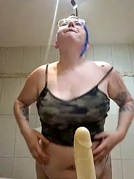 lablonde2025 online show from May 11, 6:27 pm