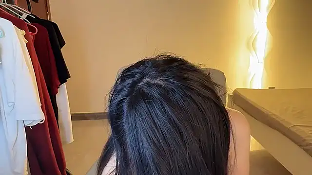 Robin-o3 online show from October 14, 9:17 pm