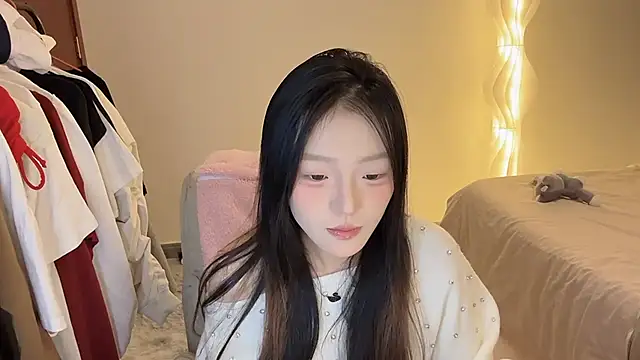 Robin-o3 online show from November 21, 11:01 am