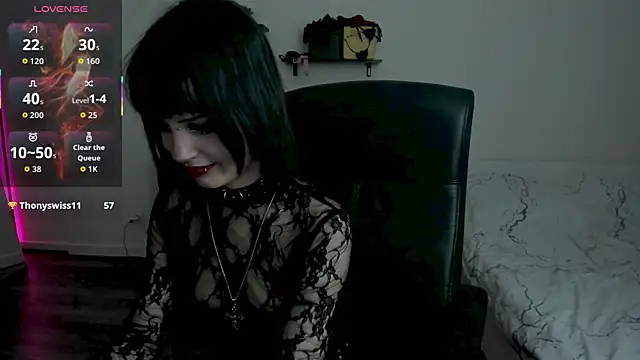 LiyaLuna online show from February 10, 5:05 pm