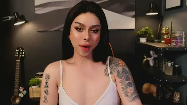 LUNACOCKSLAYER online show from October 25, 3:47 am