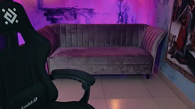 Stef Nicks online show from October 12, 11:12 am