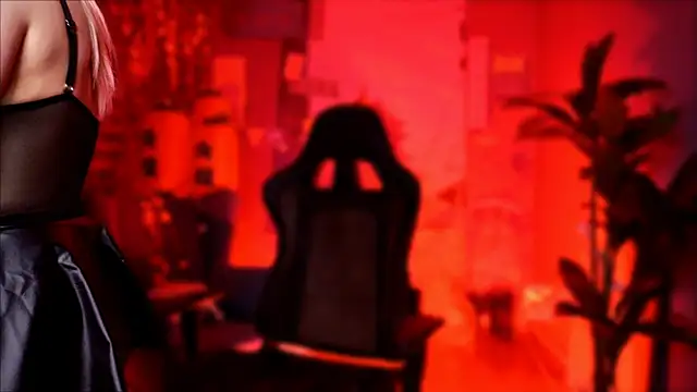 Stef Nicks online show from February 17, 9:30 am