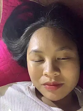 NhuFox online show from December 5, 1:34 pm