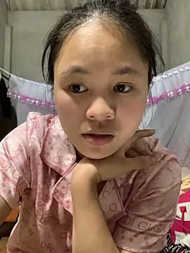 NhuFox online show from October 2, 12:54 pm