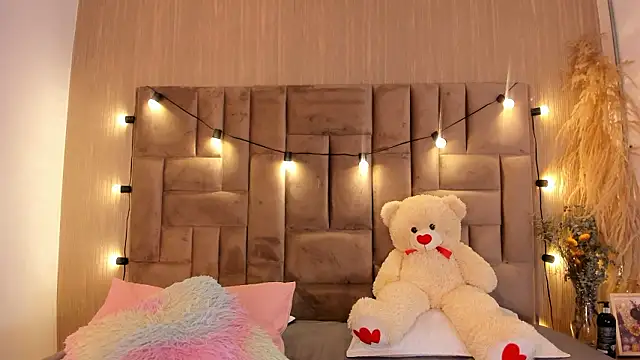 ClaradelMar online show from February 21, 10:38 am