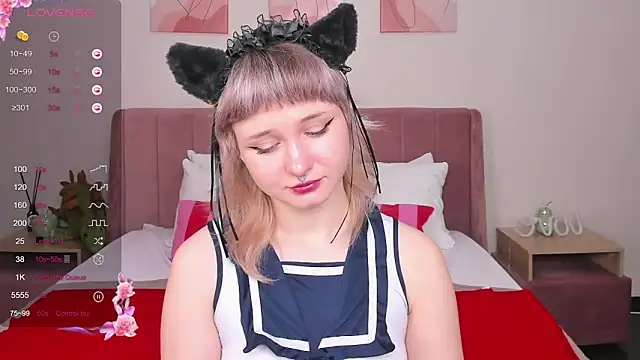 Tori Cutie online show from February 1, 12:09 am