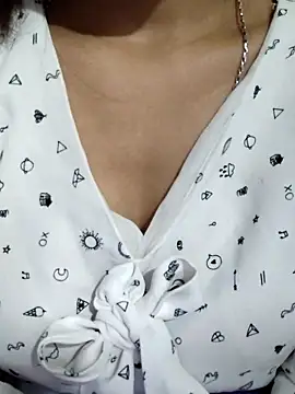 sana-5 online show from December 5, 6:31 pm