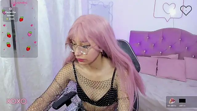 HANNI TAY online show from November 30, 11:58 am