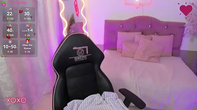 HANNI TAY online show from December 18, 11:48 am