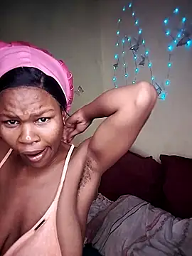 Seductive Yellow Titties online show from March 8, 1:37 pm