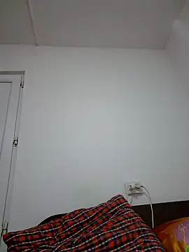 Vera Elle online show from April 2, 7:33 pm