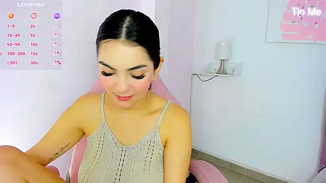 milk candy18 online show from December 2, 12:40 pm