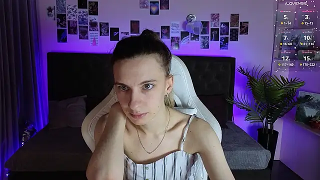 kaleriyaa  online show from February 5, 1:30 am